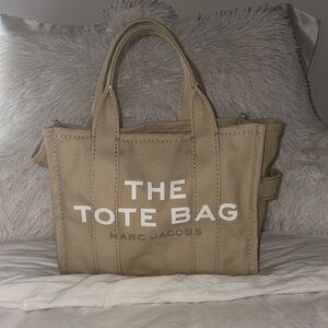 Marc Jacobs The Tote Bag